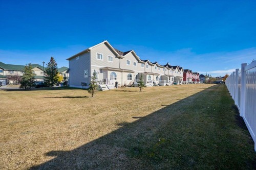 165 Bayside Point Sw, Airdrie, AB - Outdoor
