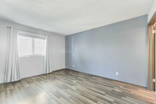 215 Hidden Vale Place Nw, Calgary, AB - Indoor Photo Showing Other Room