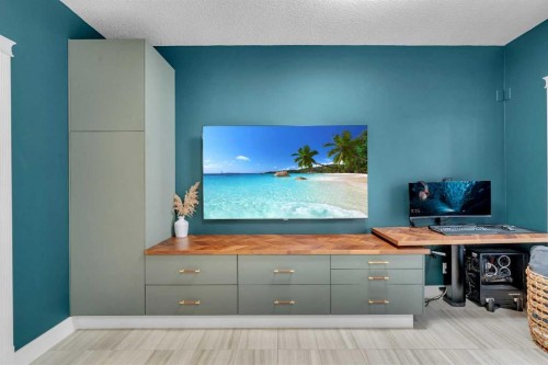 1227 12 Street Sw, Calgary, AB - Indoor