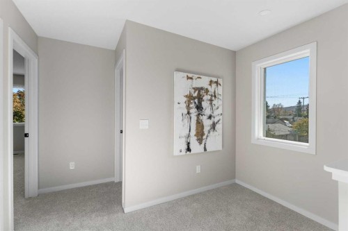 4610 84 Street Nw, Calgary, AB - Indoor Photo Showing Other Room