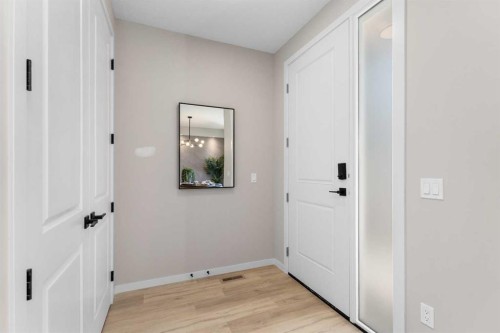 4610 84 Street Nw, Calgary, AB - Indoor Photo Showing Other Room