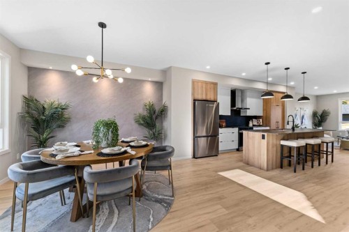 4610 84 Street Nw, Calgary, AB - Indoor Photo Showing Dining Room