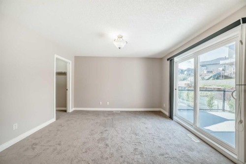 87 Sherwood Circle Nw, Calgary, AB - Indoor Photo Showing Other Room