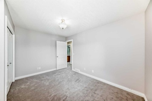87 Sherwood Circle Nw, Calgary, AB - Indoor Photo Showing Other Room