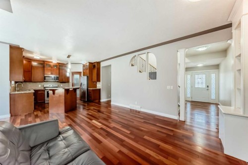 87 Sherwood Circle Nw, Calgary, AB - Indoor Photo Showing Other Room