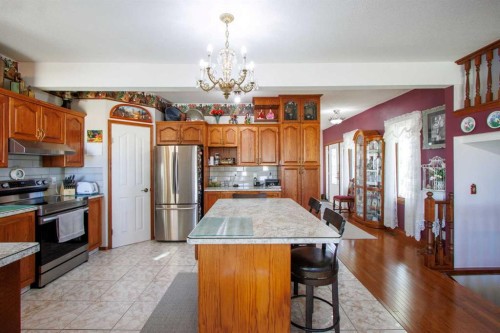 140043 Range Road 274, Rural Willow Creek No. 26, M.D. Of, AB - Indoor Photo Showing Kitchen