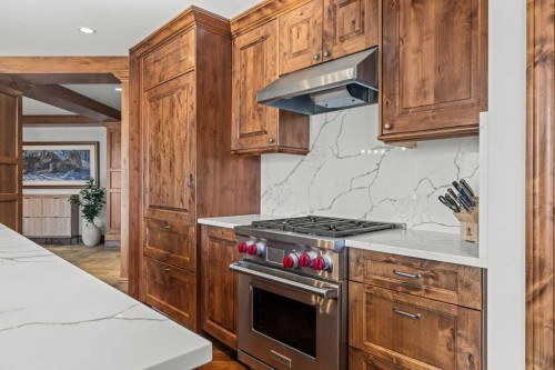 303-150 Stonecreek Road, Canmore, AB - Indoor Photo Showing Kitchen