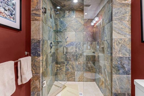 303-150 Stonecreek Road, Canmore, AB - Indoor Photo Showing Bathroom