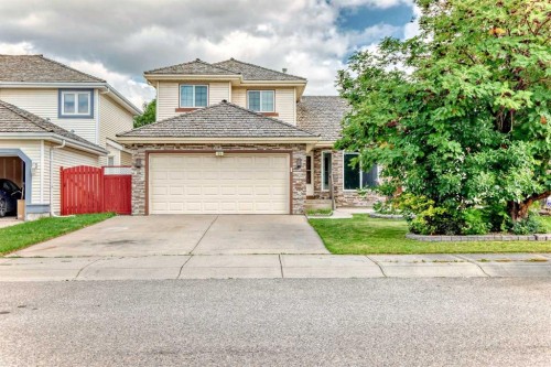 51 Douglas Woods Hill Se, Calgary, AB - Outdoor