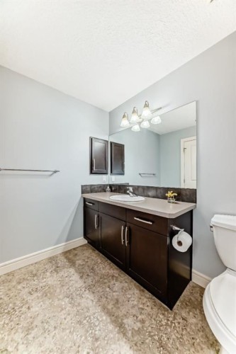 3104-15 Sunset Square, Cochrane, AB - Indoor Photo Showing Bathroom