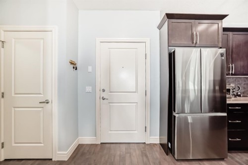 3104-15 Sunset Square, Cochrane, AB - Indoor