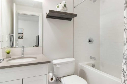 112 Fireside Crescent, Cochrane, AB - Indoor Photo Showing Bathroom