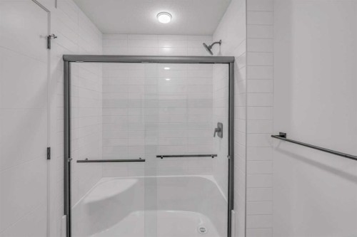 424-3932 University Avenue Nw, Calgary, AB - Indoor Photo Showing Bathroom