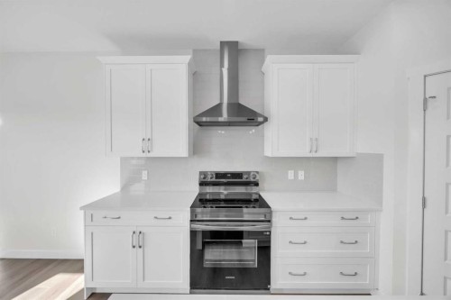 139 Homestead Common Ne, Calgary, AB - Indoor Photo Showing Kitchen