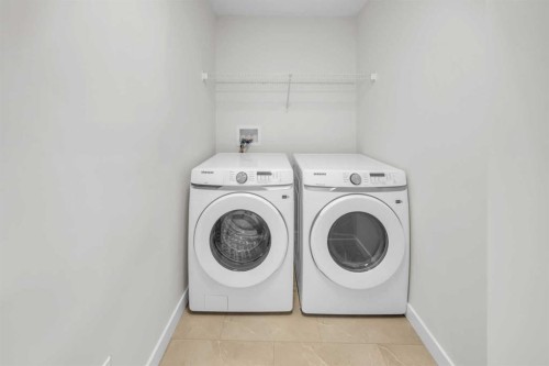 139 Homestead Common Ne, Calgary, AB - Indoor Photo Showing Laundry Room