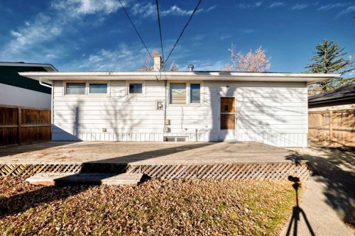 4739 26 Avenue Sw, Calgary, AB - Outdoor