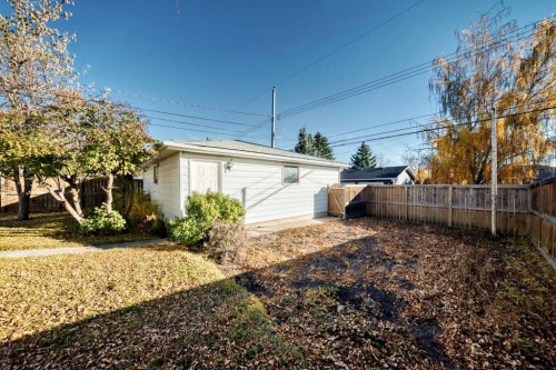 4739 26 Avenue Sw, Calgary, AB - Outdoor