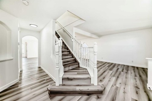 289 Canals Circle Sw, Airdrie, AB - Indoor Photo Showing Other Room