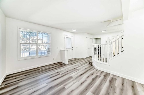 289 Canals Circle Sw, Airdrie, AB - Indoor Photo Showing Other Room