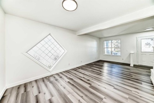 289 Canals Circle Sw, Airdrie, AB - Indoor Photo Showing Other Room