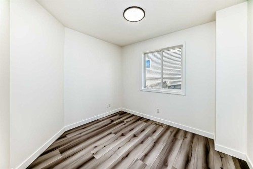289 Canals Circle Sw, Airdrie, AB - Indoor Photo Showing Other Room