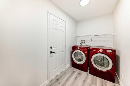 289 Canals Circle Sw, Airdrie, AB - Indoor Photo Showing Laundry Room
