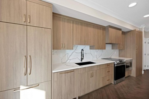 401-370 Dieppe Drive Sw, Calgary, AB - Indoor Photo Showing Kitchen