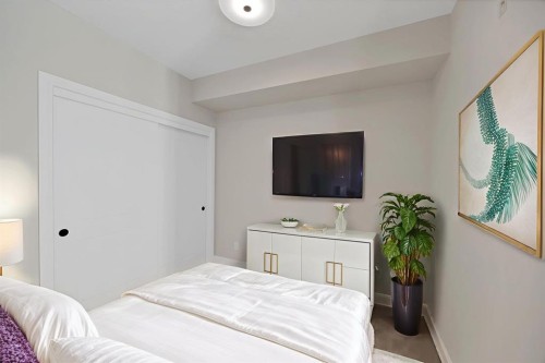 401-370 Dieppe Drive Sw, Calgary, AB - Indoor Photo Showing Bedroom