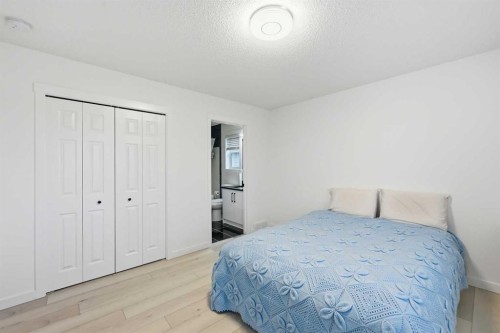 53 Martha'S Place Ne, Calgary, AB - Indoor Photo Showing Bedroom