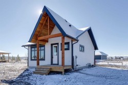 105 Cottageclub Drive  Rural Rocky View County, AB T4C 1B1