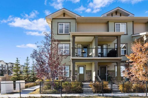 111 Evanscrest Gardens Nw, Calgary, AB - Outdoor With Balcony With Facade