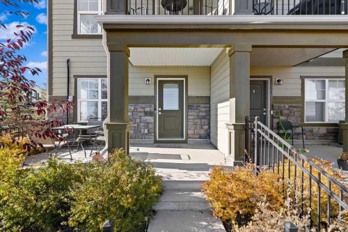 111 Evanscrest Gardens Nw, Calgary, AB - Outdoor With Balcony With Facade