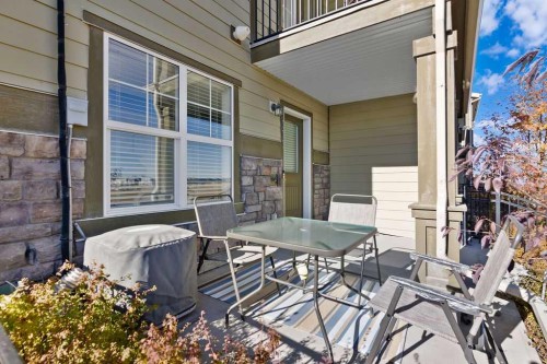 111 Evanscrest Gardens Nw, Calgary, AB - Outdoor With Deck Patio Veranda