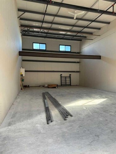 18 & 26-25 Southbank Crescent, Okotoks, AB 