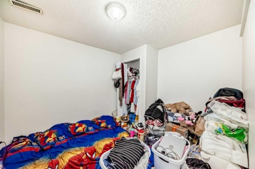 11 Falsby Way Ne, Calgary, AB - Indoor