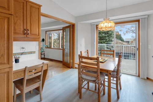 50 Christie Gardens Sw, Calgary, AB - Indoor Photo Showing Dining Room