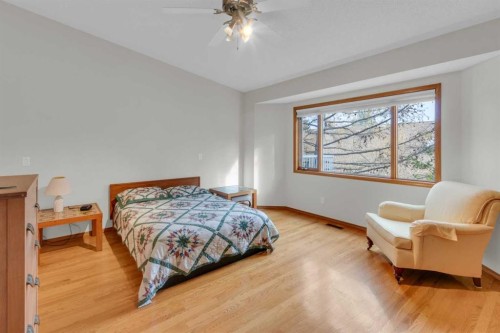 50 Christie Gardens Sw, Calgary, AB - Indoor Photo Showing Bedroom