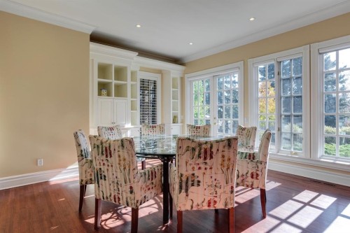 126 Eagle Ridge Drive Sw, Calgary, AB - Indoor Photo Showing Dining Room