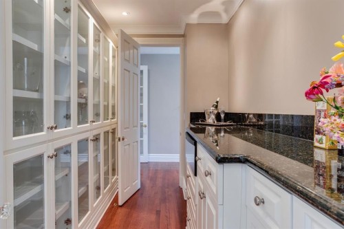 126 Eagle Ridge Drive Sw, Calgary, AB - Indoor Photo Showing Bathroom