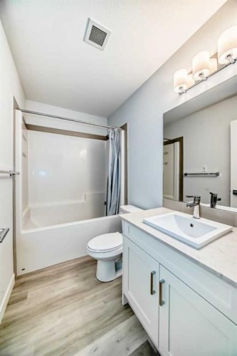 506-30 Sage Hill Nw, Calgary, AB - Indoor Photo Showing Bathroom
