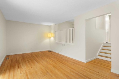 49-11407 Braniff Road Sw, Calgary, AB - Indoor Photo Showing Other Room