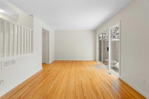 49-11407 Braniff Road Sw, Calgary, AB - Indoor Photo Showing Other Room