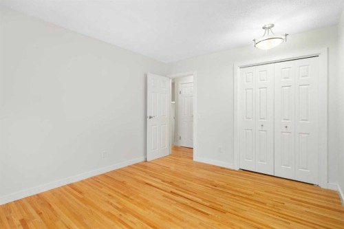 49-11407 Braniff Road Sw, Calgary, AB - Indoor Photo Showing Other Room