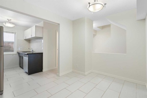 49-11407 Braniff Road Sw, Calgary, AB - Indoor Photo Showing Other Room