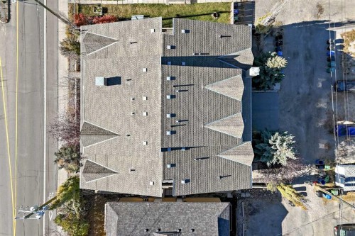 7716 Bowness Road Nw, Calgary, AB - Outdoor