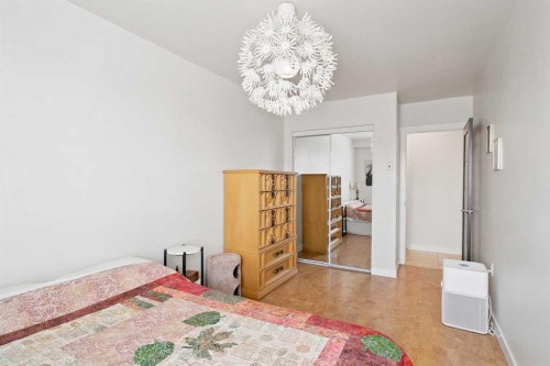 302-2602 14A Street Sw, Calgary, AB - Indoor Photo Showing Bedroom