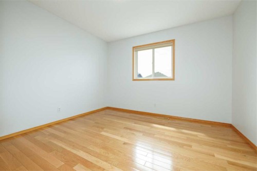 6013 Saddlehorn Drive Ne, Calgary, AB - Indoor Photo Showing Other Room