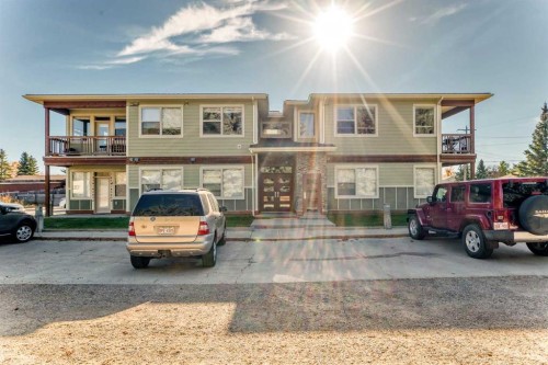 1321 18 Avenue, Didsbury, AB - Outdoor