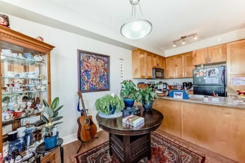 1321 18 Avenue, Didsbury, AB - Indoor Photo Showing Kitchen