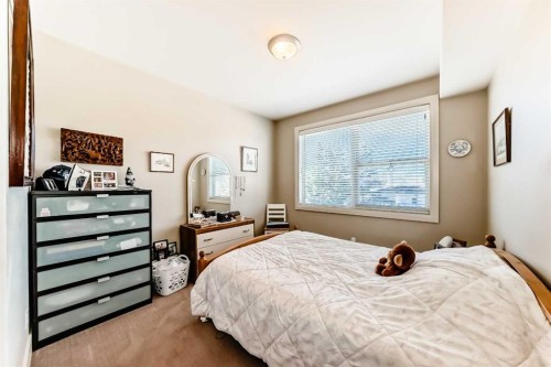 1321 18 Avenue, Didsbury, AB - Indoor Photo Showing Bedroom